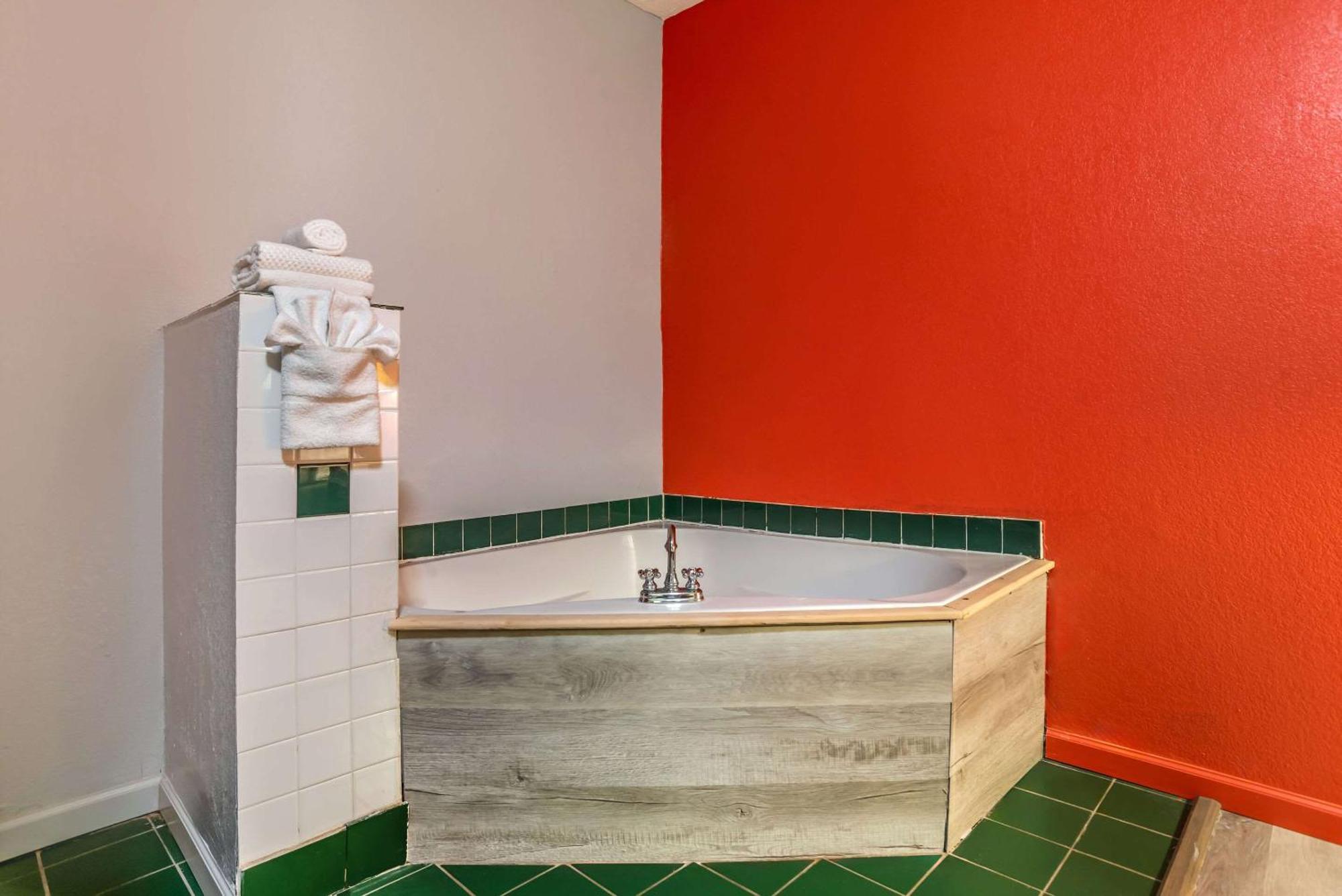 Econo Lodge Inn & Suites Philadelphia Ngoại thất bức ảnh