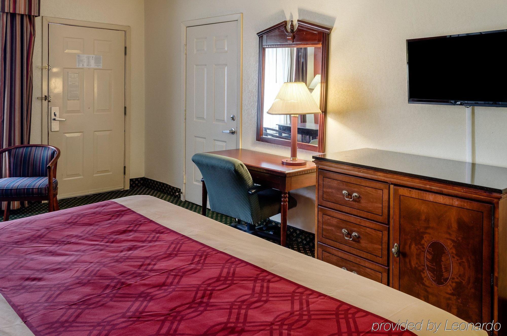 Econo Lodge Inn & Suites Philadelphia Ngoại thất bức ảnh
