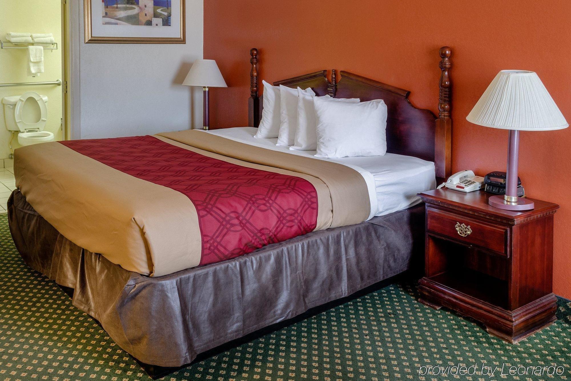 Econo Lodge Inn & Suites Philadelphia Ngoại thất bức ảnh
