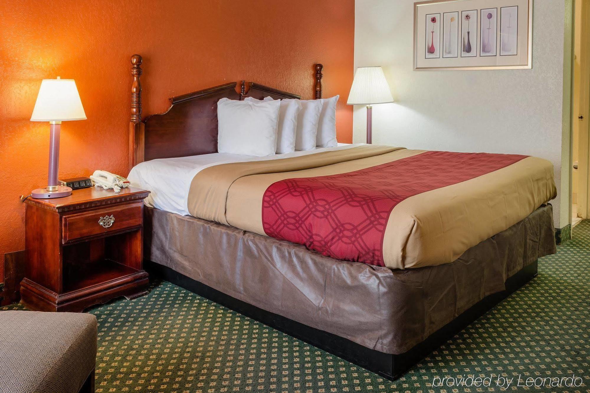 Econo Lodge Inn & Suites Philadelphia Ngoại thất bức ảnh
